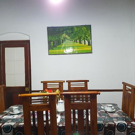 Отель Ruchi House Нувара-Элия Экстерьер фото
