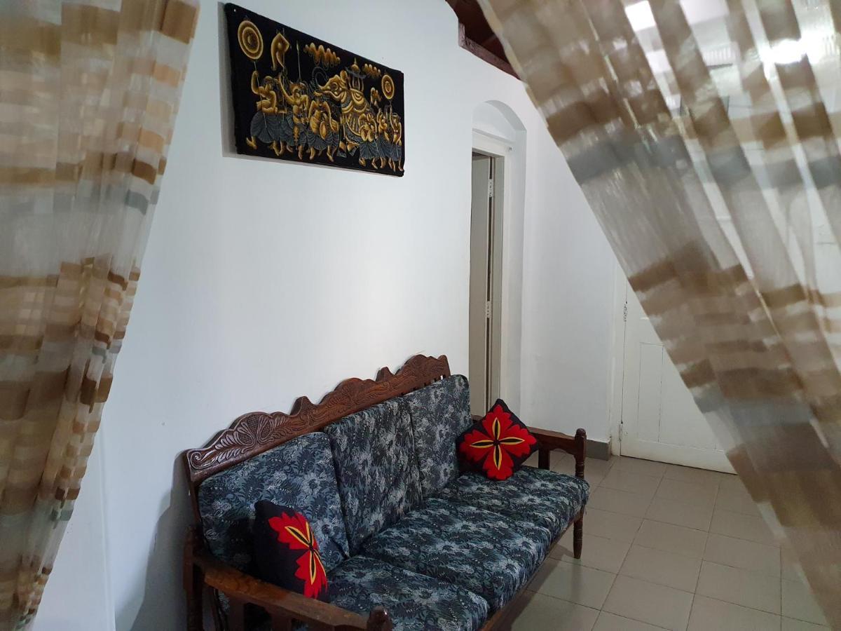 Отель Ruchi House Нувара-Элия Экстерьер фото