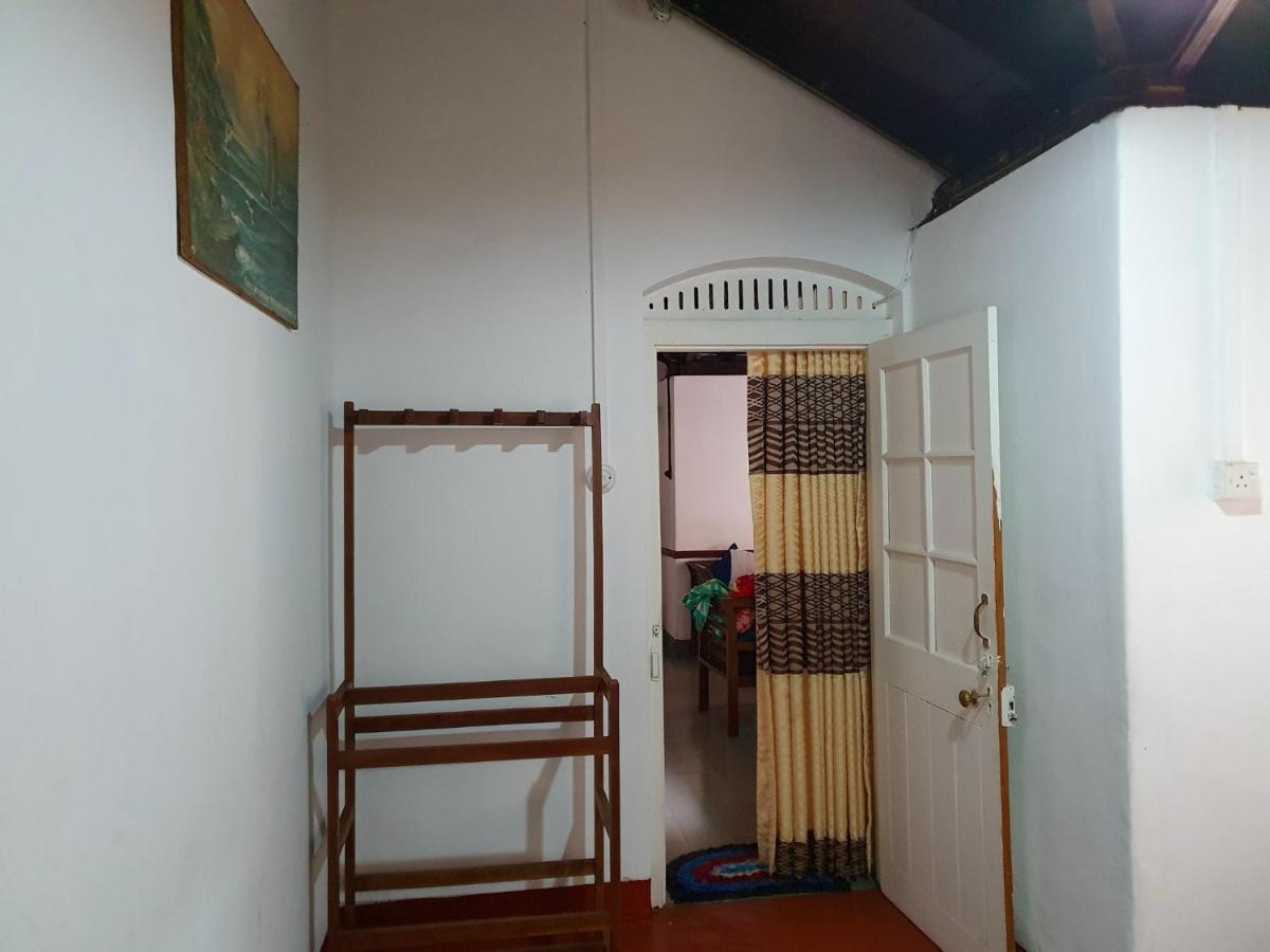 Отель Ruchi House Нувара-Элия Экстерьер фото