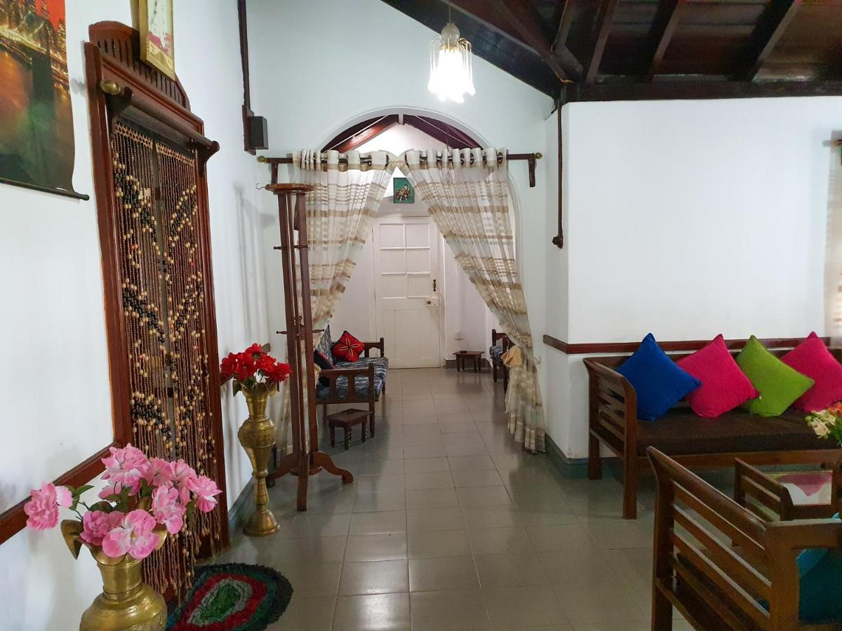 Отель Ruchi House Нувара-Элия Экстерьер фото