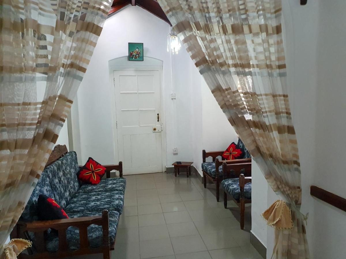 Отель Ruchi House Нувара-Элия Экстерьер фото